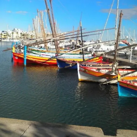 Appartement Beau Face à L Eau *